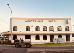Australian Hotel