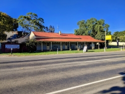 Axedale Tavern