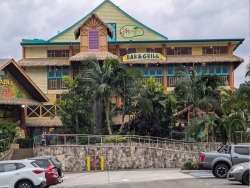Banana Bender Pub