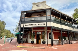 Bassendean Hotel
