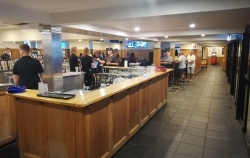 Bateau Bay Hotel