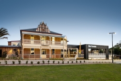 Blue Mountain Hotel