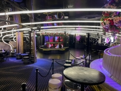 Bond Lounge