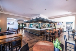 Broken Hill Hotel