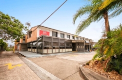 Camp Hill Hotel