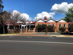 Capel Tavern