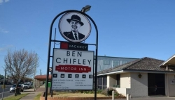 Chifley Hotel