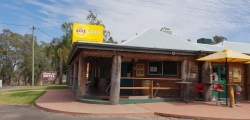 Condamine Bell Hotel
