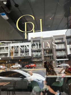 Connollys Public House