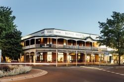 Daylesford Royal Hotel