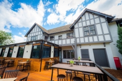 Diamond Creek Hotel