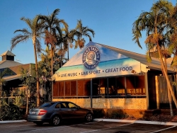 Divers Tavern