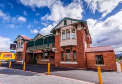 Elwick Hotel