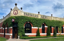 Farmers Arms Hotel
