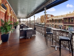 George Hotel
