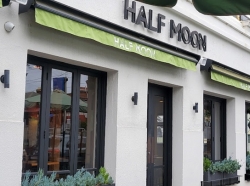 Half Moon