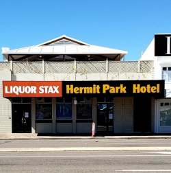 Hermit Park Hotel Motel