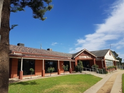 Hill Top Golf & Country Club