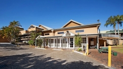 Hinterland Hotel