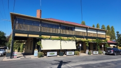 Hotel Nicholas
