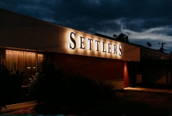 Hotel Settlers
