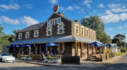 Inverleigh Hotel