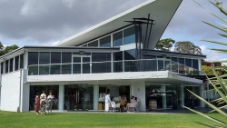 Jaaks Restaurant and Bar