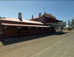 Jeff's Family Restaurant Terminus Hotel