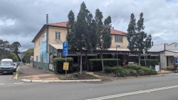 KenilWorth Hotel