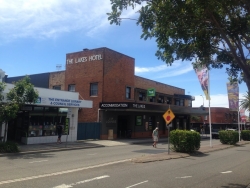 Lakes Hotel