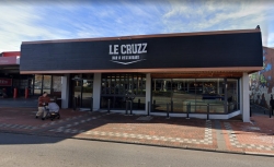 LE CRUZ