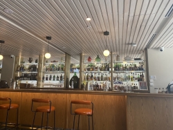 Loulou Bistro, Boulangerie & Traiteur