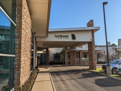 Lynbrook Hotel