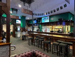 Macs Irish Pub