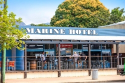 Marine Hotel Motel