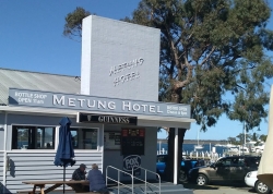 Metung Hotel