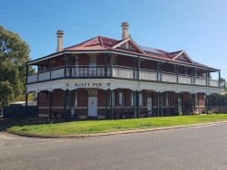 Munty Pub