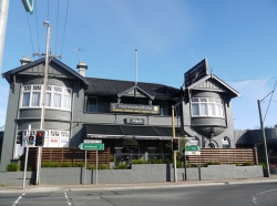 Newstead Hotel
