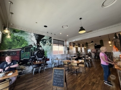 Over the Road Cafe, Restaurant & Bar