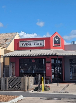 Paynesville Wine Bar