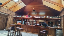 Pinegrove Hotel