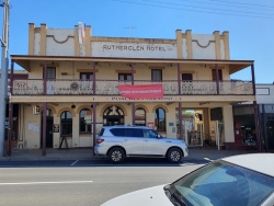 Poachers Paradise Hotel