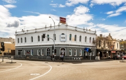 Rex Hotel