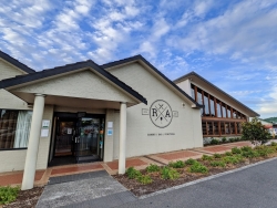 River Arms Hotel