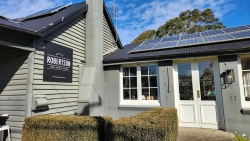 Robertson Public House & Kitchen