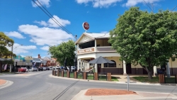 Royal Hotel