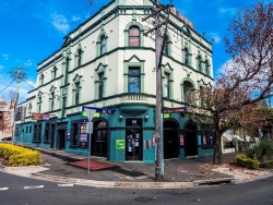 Royal Hotel