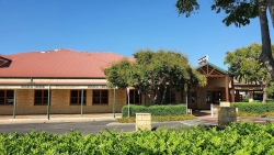 Russell Tavern