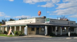 Taras Hall Hotel