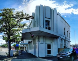 The Junction Beer Hall and Wine Room